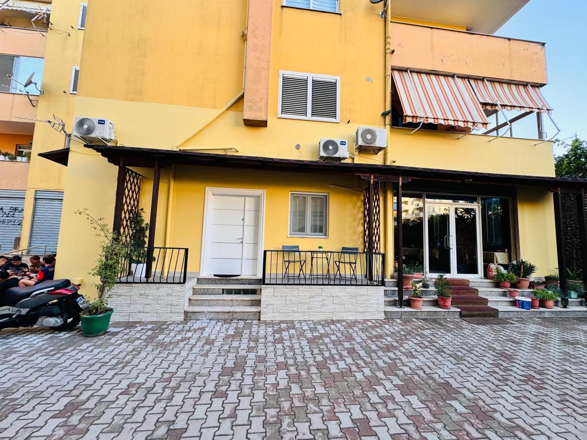 Edi Apartament Center Shkoder Exterior photo